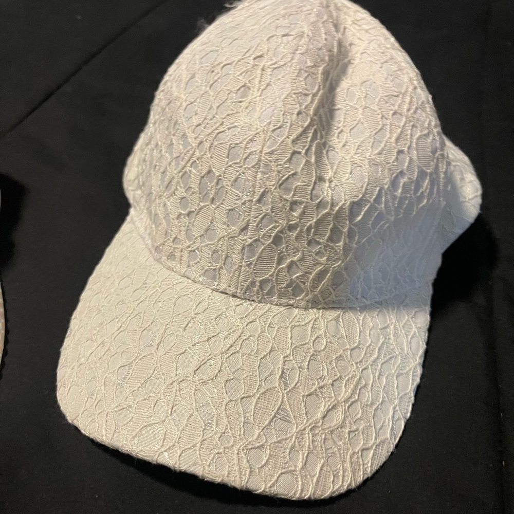 womans lace white cap